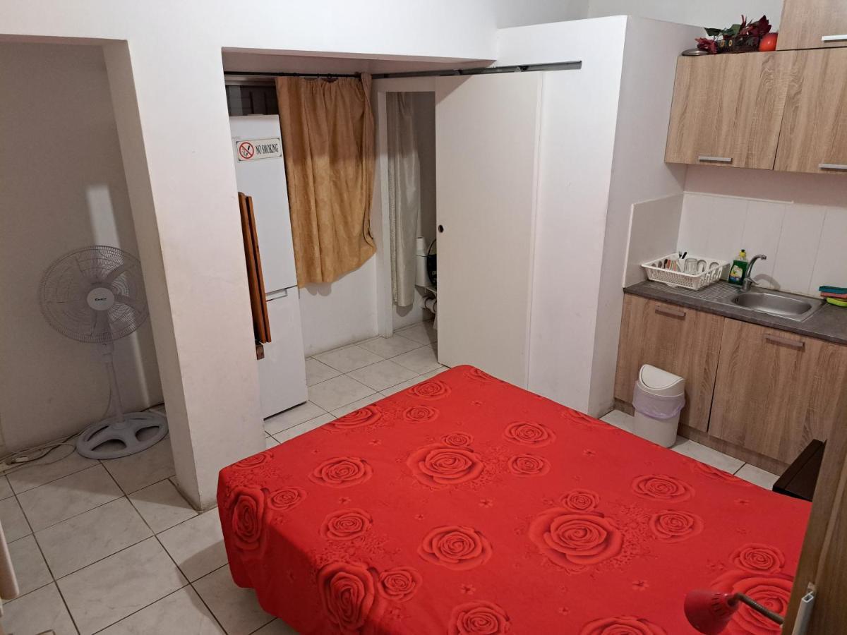 Private detached Room Limisso Esterno foto